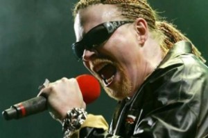 Axl Rose-t kifütyülték a Rock And Roll Hírességek Csarnokában