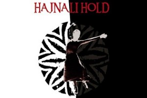 Hajnali hold a hagyományok jegyében