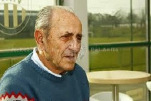 Szerdára virradó éjjel elhunyt a Ferencváros női kézilabdacsapatának legendás edzője, Elek Gyula.