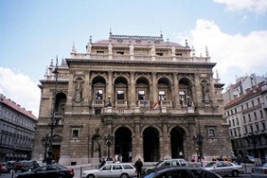 Új sztárszereposztással a Macbeth a Magyar Állami Operaházban