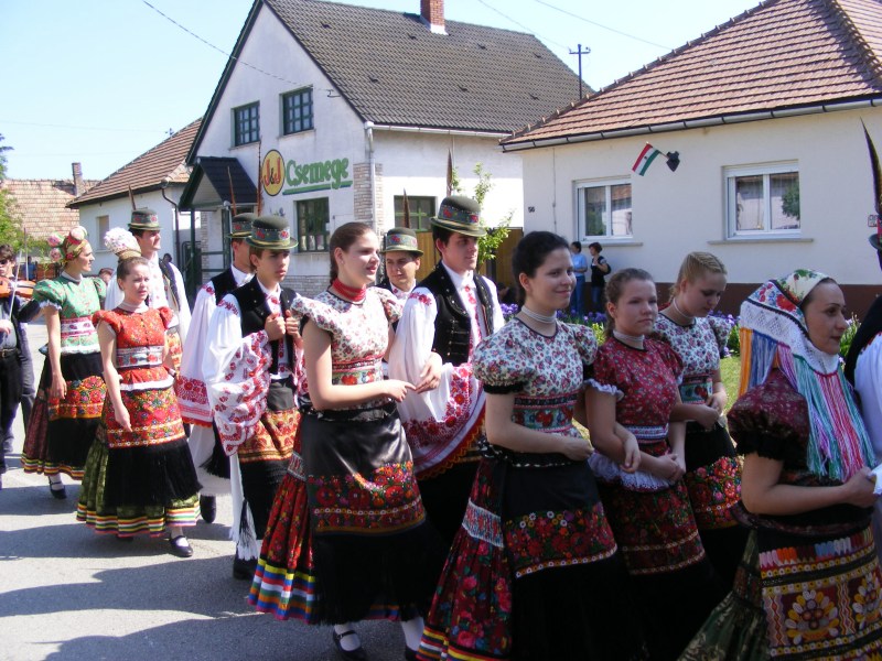 A Magyar Viselet Ünnepe Bajnán